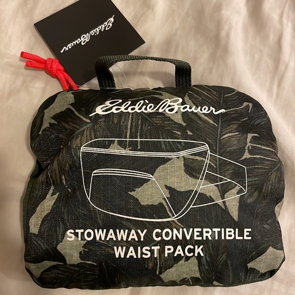 NWT Fanny Pack Stowaway Belt Bag - Picture 5 of 11